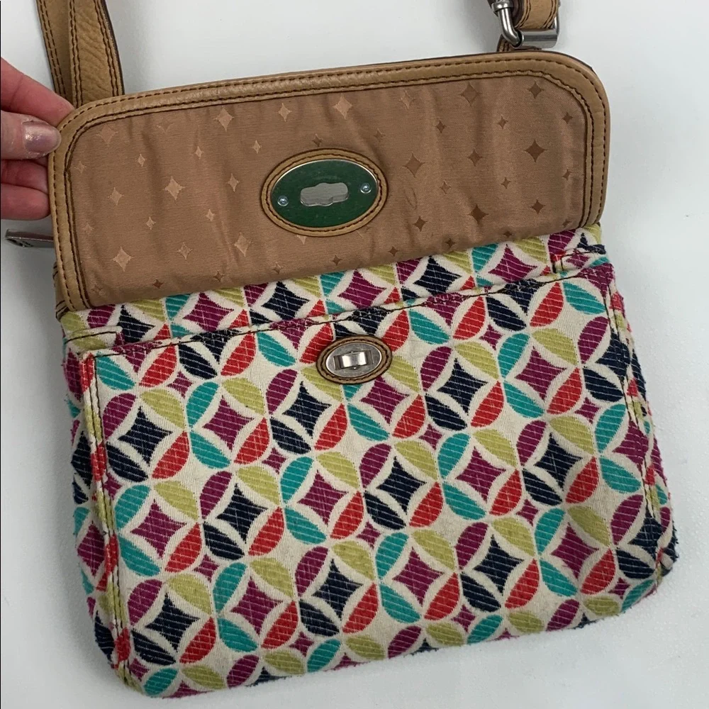 Fossil leather trim